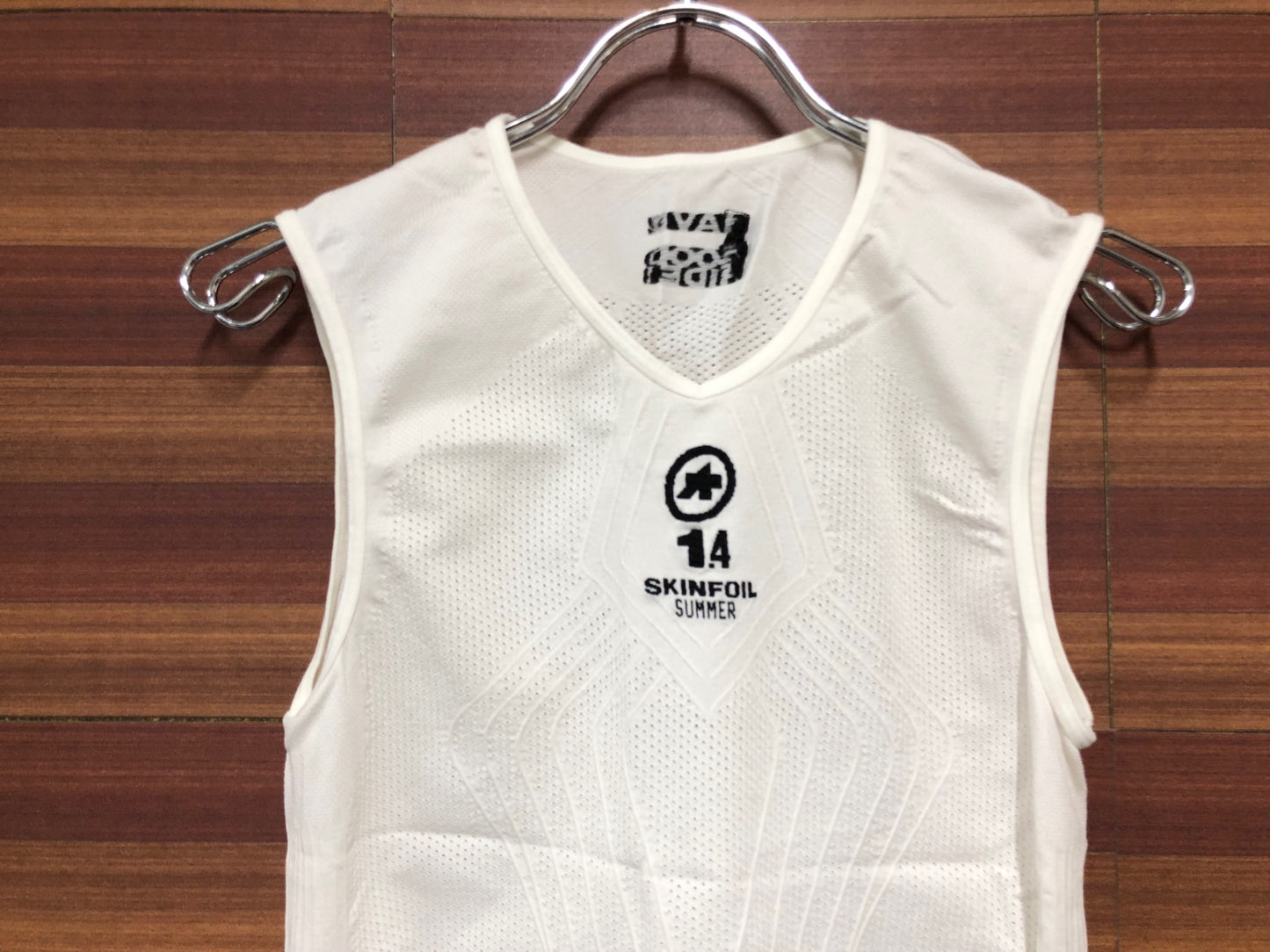 IM012 アソス assos SKINFOIL SUMMER ノースリーブベースレイヤー 白 1