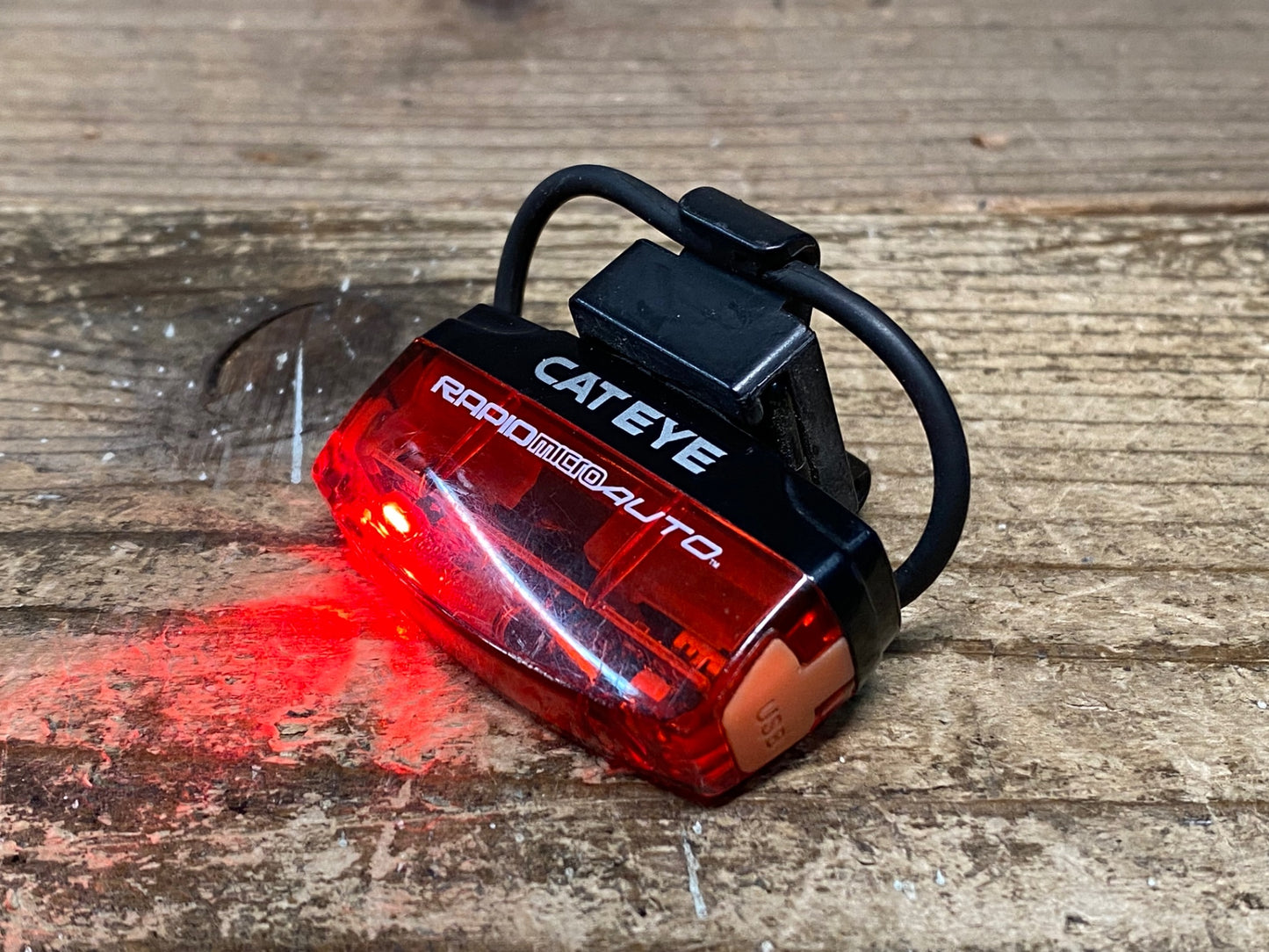 JB274 キャットアイ CATEYE RAPID MICRO AUTO テールライト 点灯確認済み