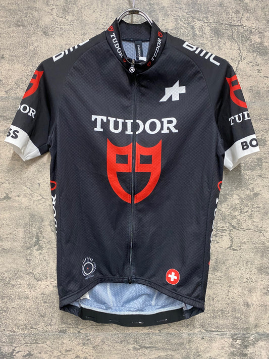 IZ071 アソス ASSOS TUDOR PRO TEAM REPLICA JERSEY 半袖 サイクルジャージ 黒 M ※スレ、ほつれあり