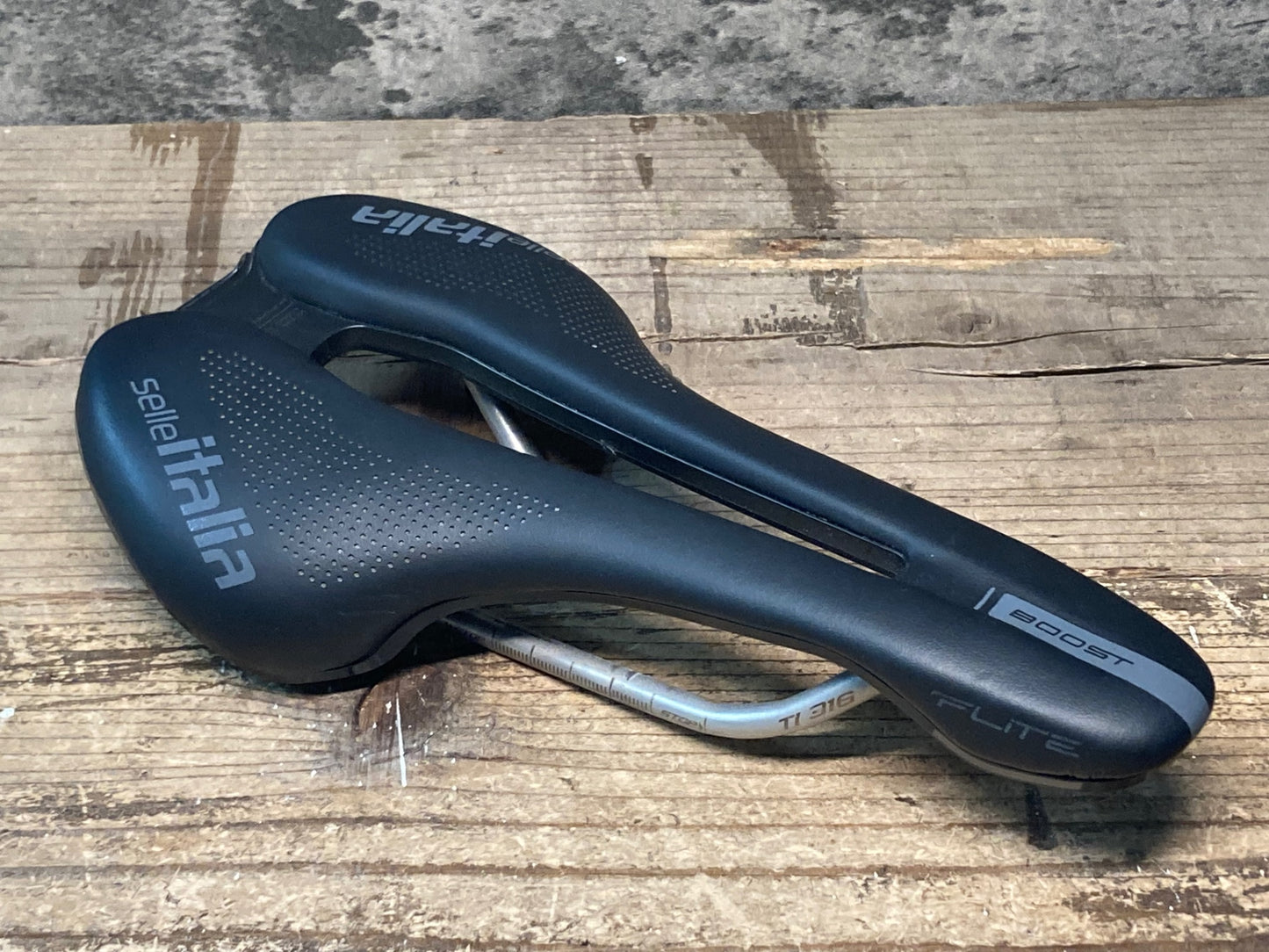 JD897 セライタリア SELLE ITALIA FLITE BOOST SUPERFLOW サドル 黒 Ti316レール