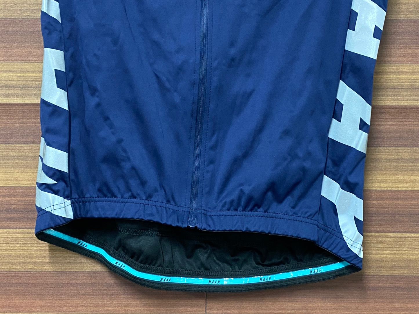 IM865 マープ MAAP 防風 サイクルベスト ジレ L 紺
