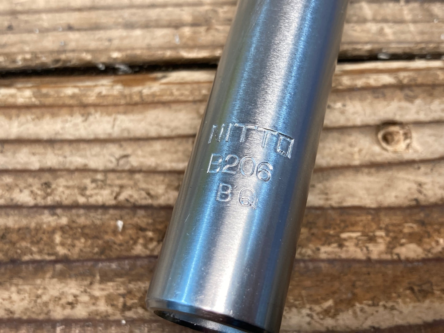 IY530 日東 NITTO B206 ライザーバー 実測525mm Φ25.4