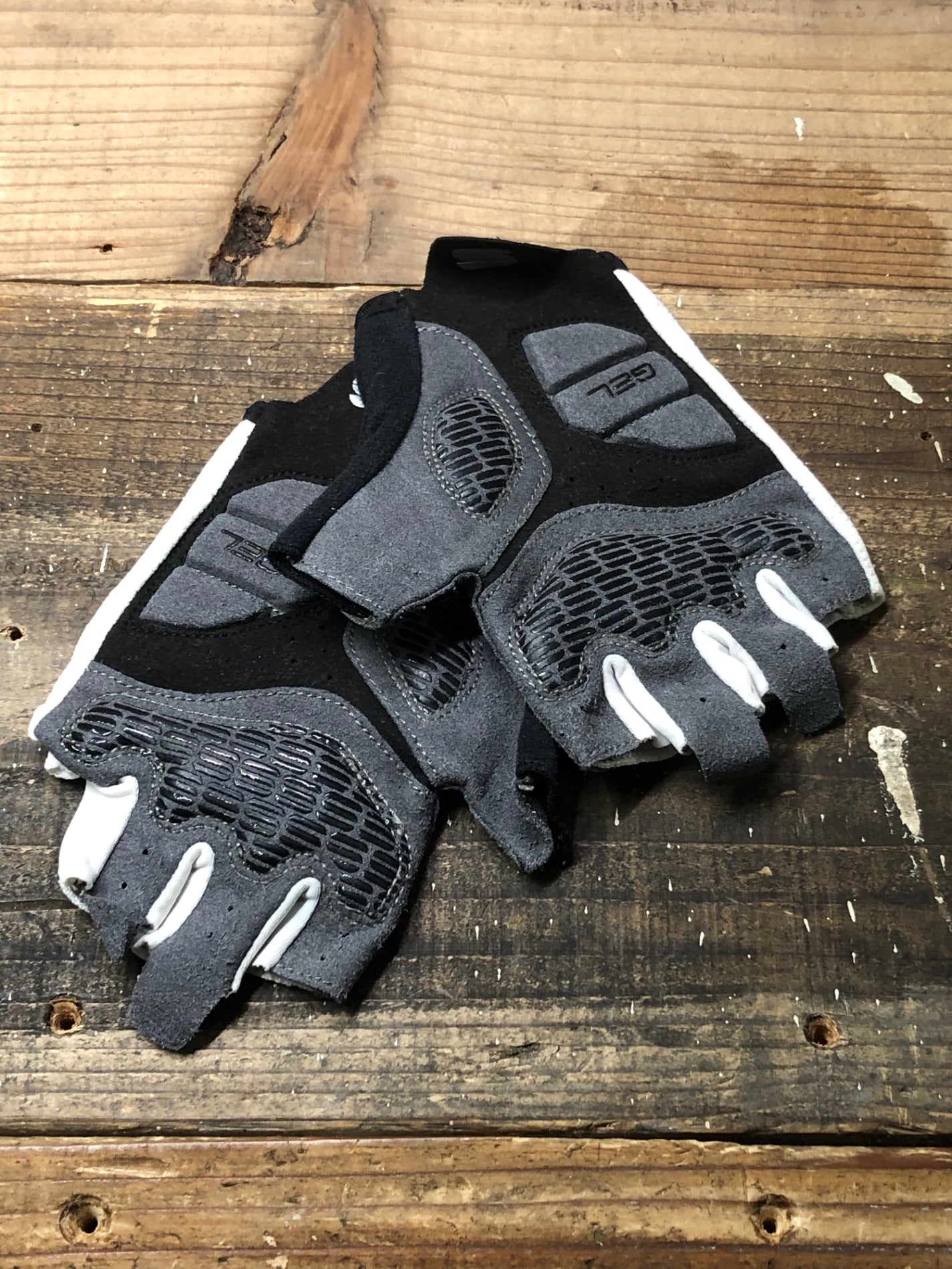 IO019 スポーツフル SPORTFUL 指切 サイクルグローブ 白 Ｓ