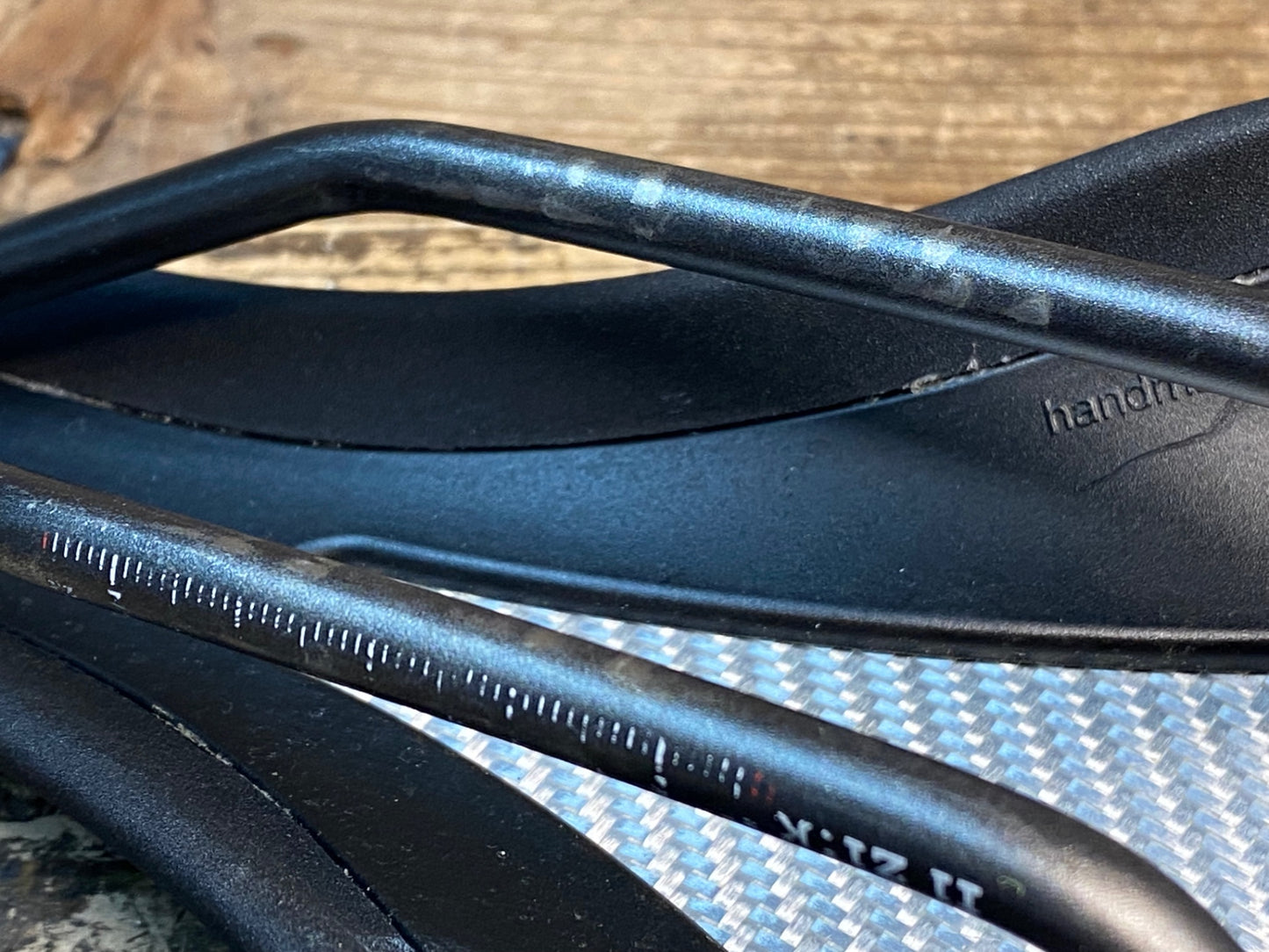 JA602 フィジーク fizik アリアンテ ALIANTE R5 サドル 黒 実測136mm KIUMレール