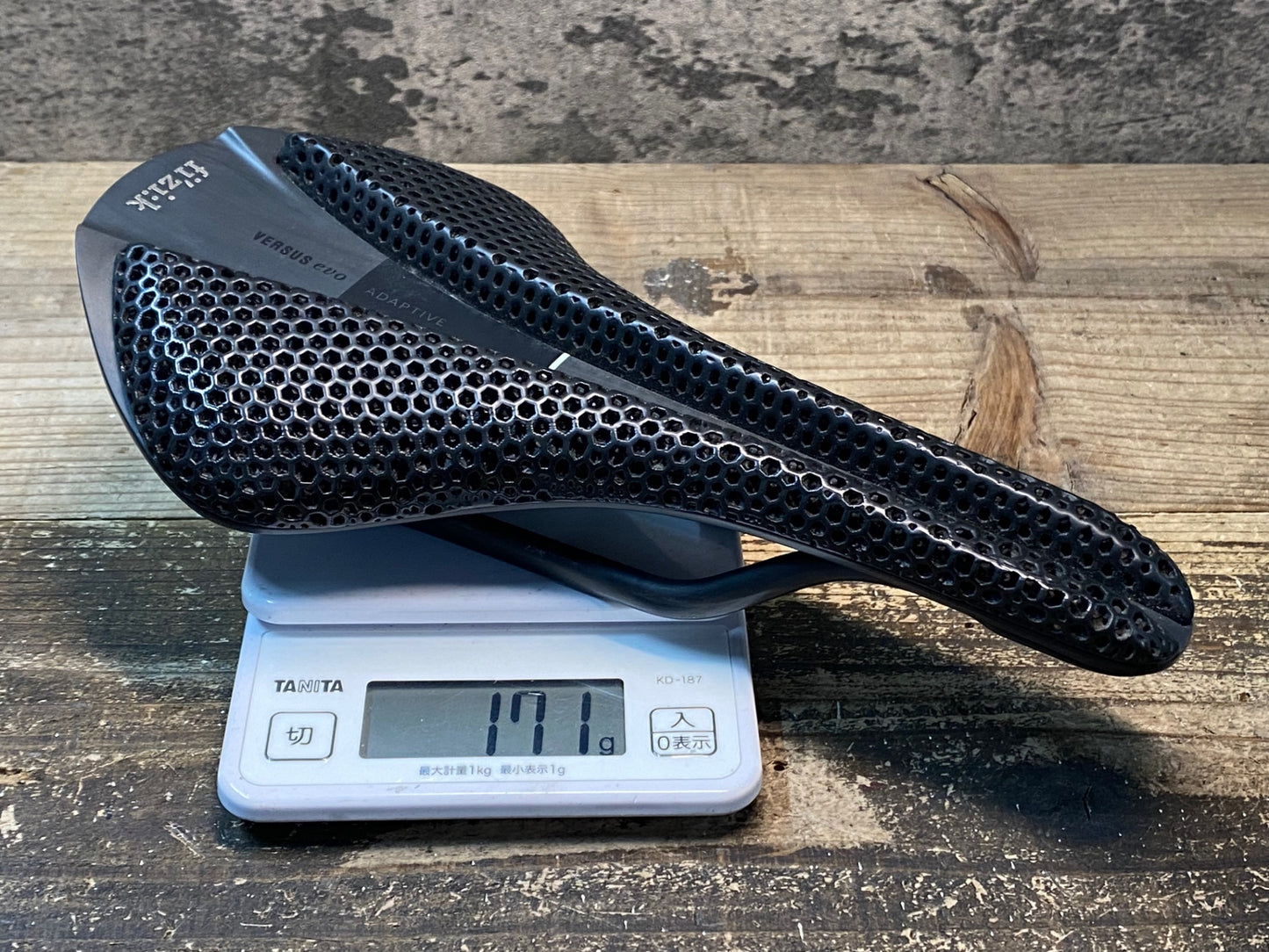 IZ360 フィジーク Fizik アンタレス ANTARES VERSUS EVO 00 ADAPTIVE サドル カーボンレール 実測140mm