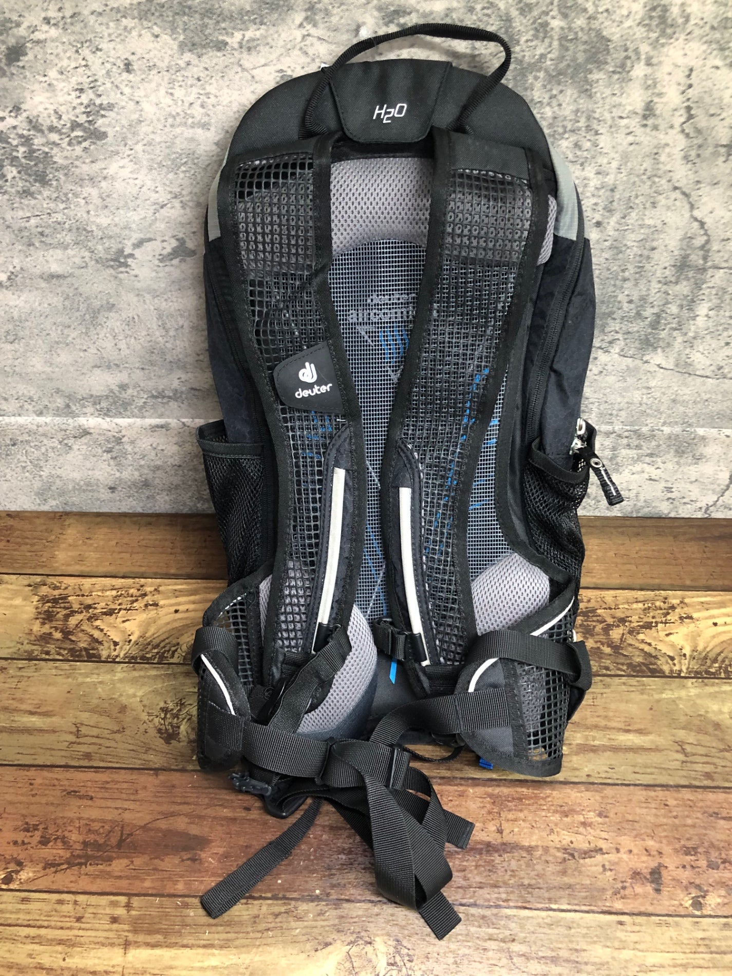 HA664 ドイター deuter  レース RACE exp air リュックサック バックパック 黒グレー 汚れあり