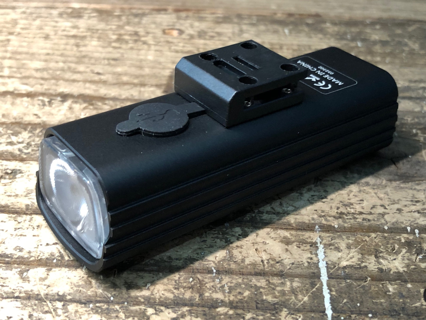 IQ395 サーファス SERFAS e-LUME350 フロントライト 黒 ※点灯確認済み