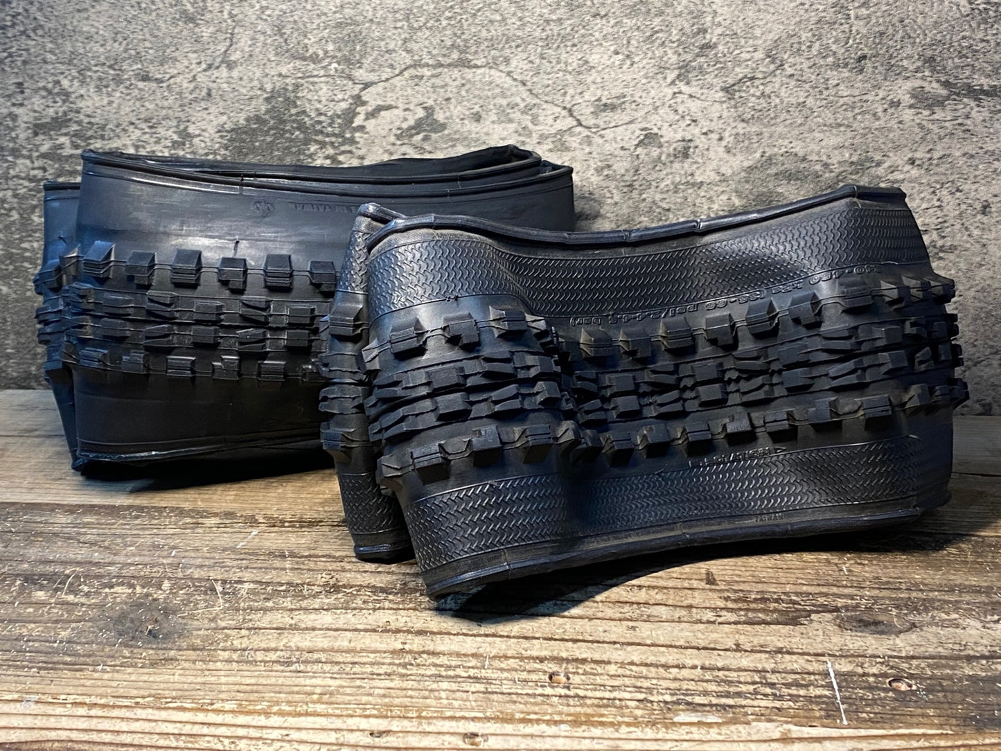 IZ348 マキシス MAXXIS MINION DHF 26x2.5 クリンチャータイヤ