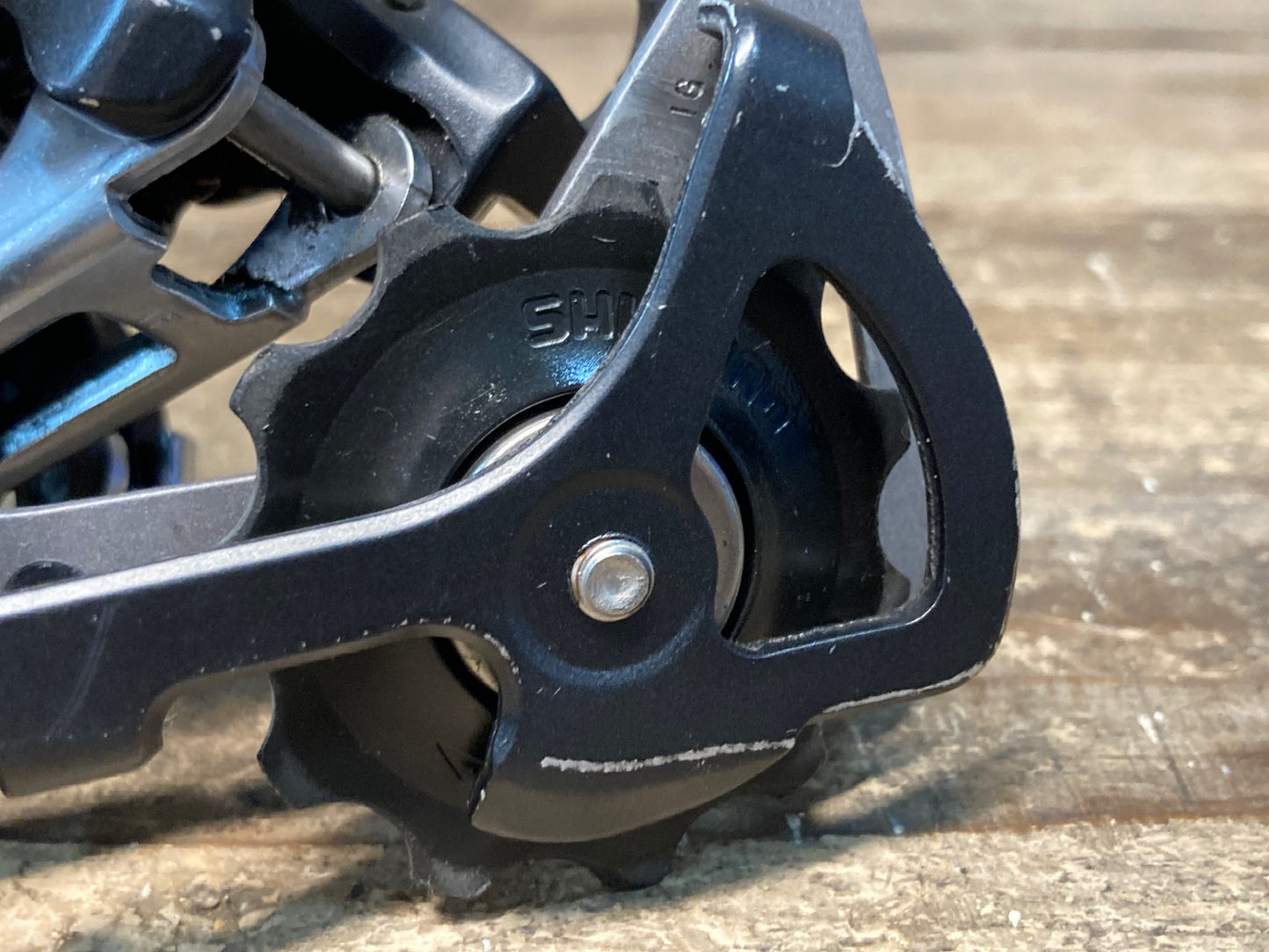 IN111 シマノ SHIMANO 105 RD-5700 リアディレイラー 10S