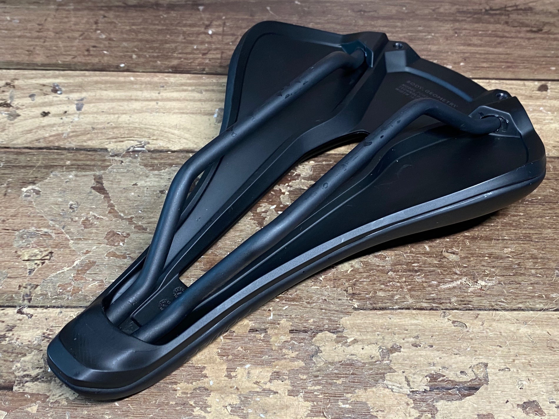 II917 スペシャライズド SPECIALIZED POWER EXPERT MIRROR サドル 黒 HOLLOW Ti レール 143 –  BICI AMORE EQ STORE