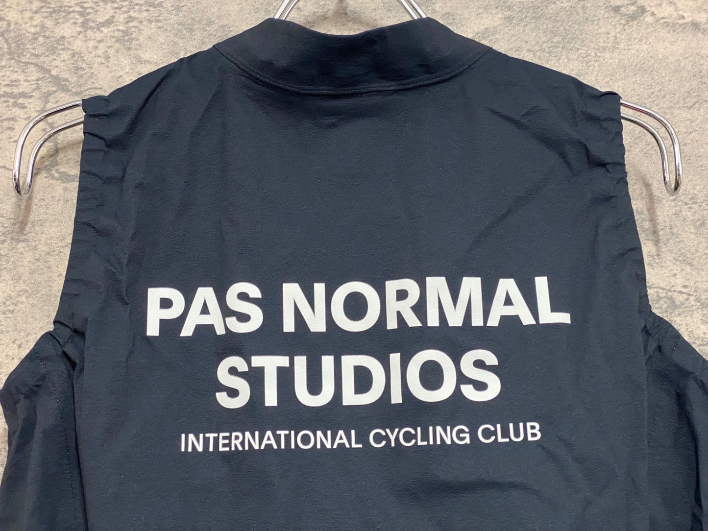 IY502 パスノーマルスタジオ PAS NORMAL STUDIOS メカニズム レイン ジレ Mechanism Rain Gilet サイクルベスト M 黒