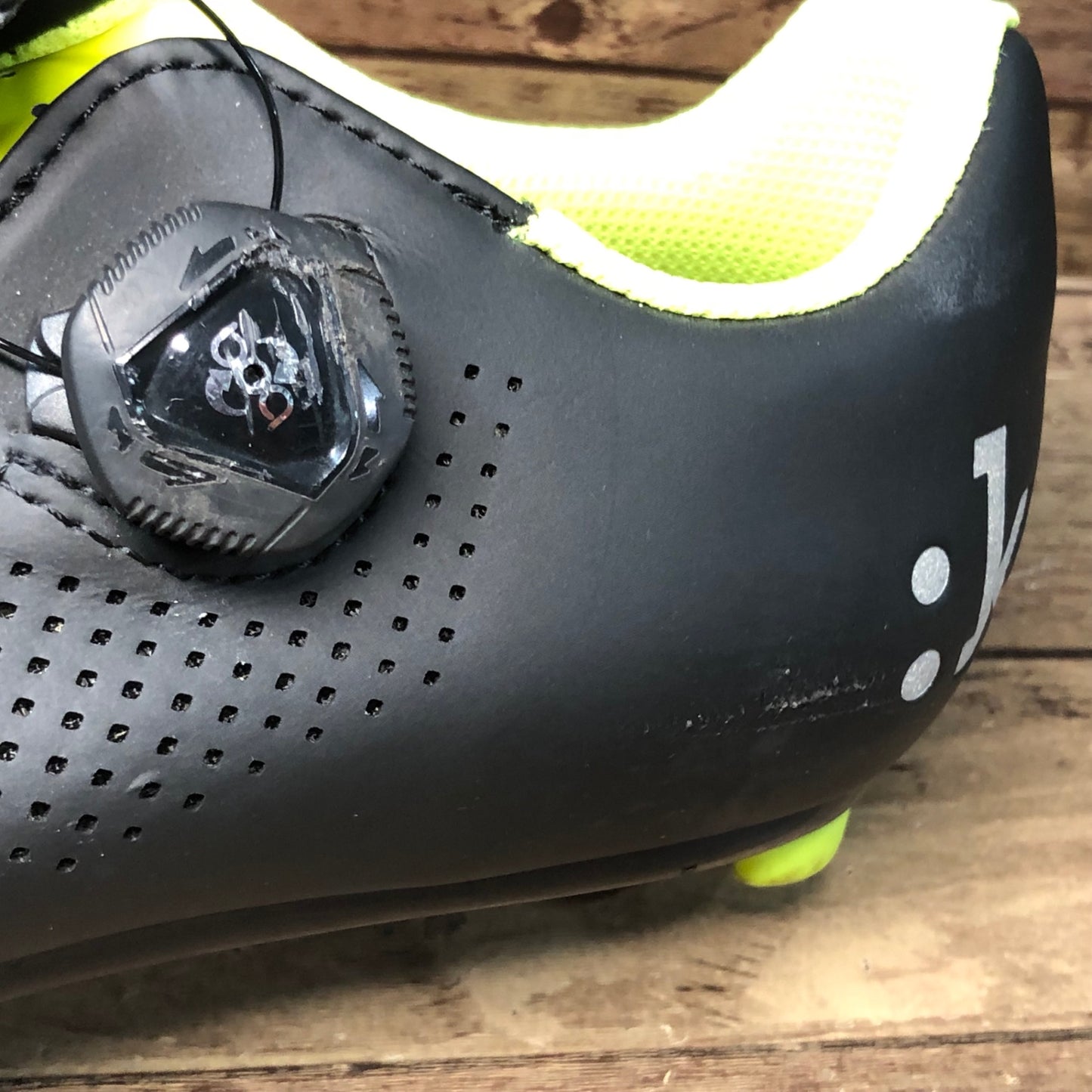 IM125 フィジーク FIZIK R4 ROAD SHOES 42.5サイズ ビンディングシューズ ※左足側面傷あり、クリート付き