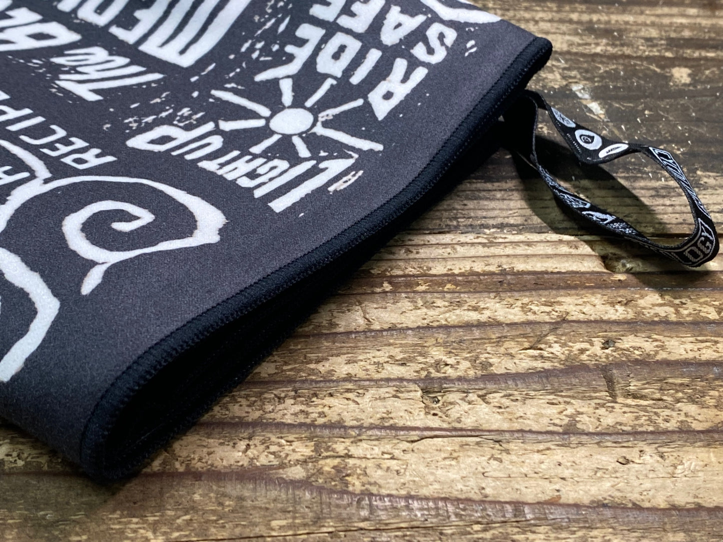 JC194 サイコロジー CYCOLOGY マイクロファイバータオル 黒