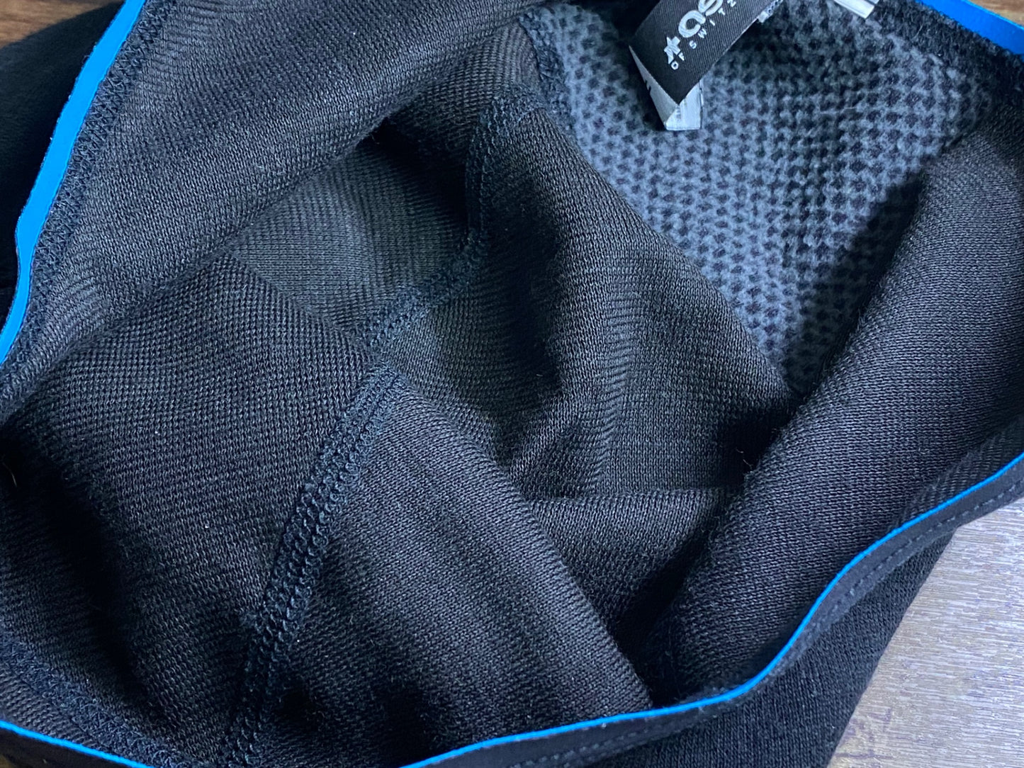 IZ198 アソス assos WINTERキャップ 黒 2