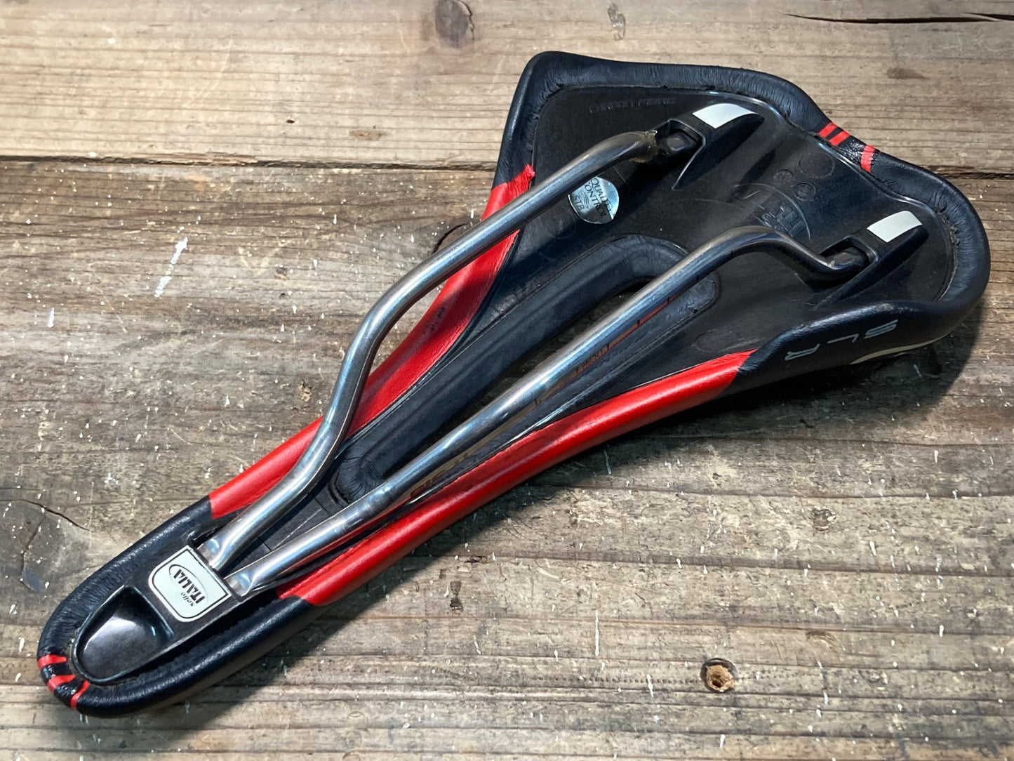 IQ580 セライタリア SELLE ITALIA SLR TEAM EDITION FLOW Ti316レール サドル