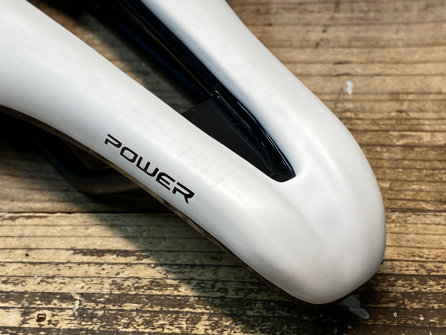 JA351 スペシャライズド SPECIALIZED POWER EXPERT サドル 白 143mm HOLLOW Tiレール