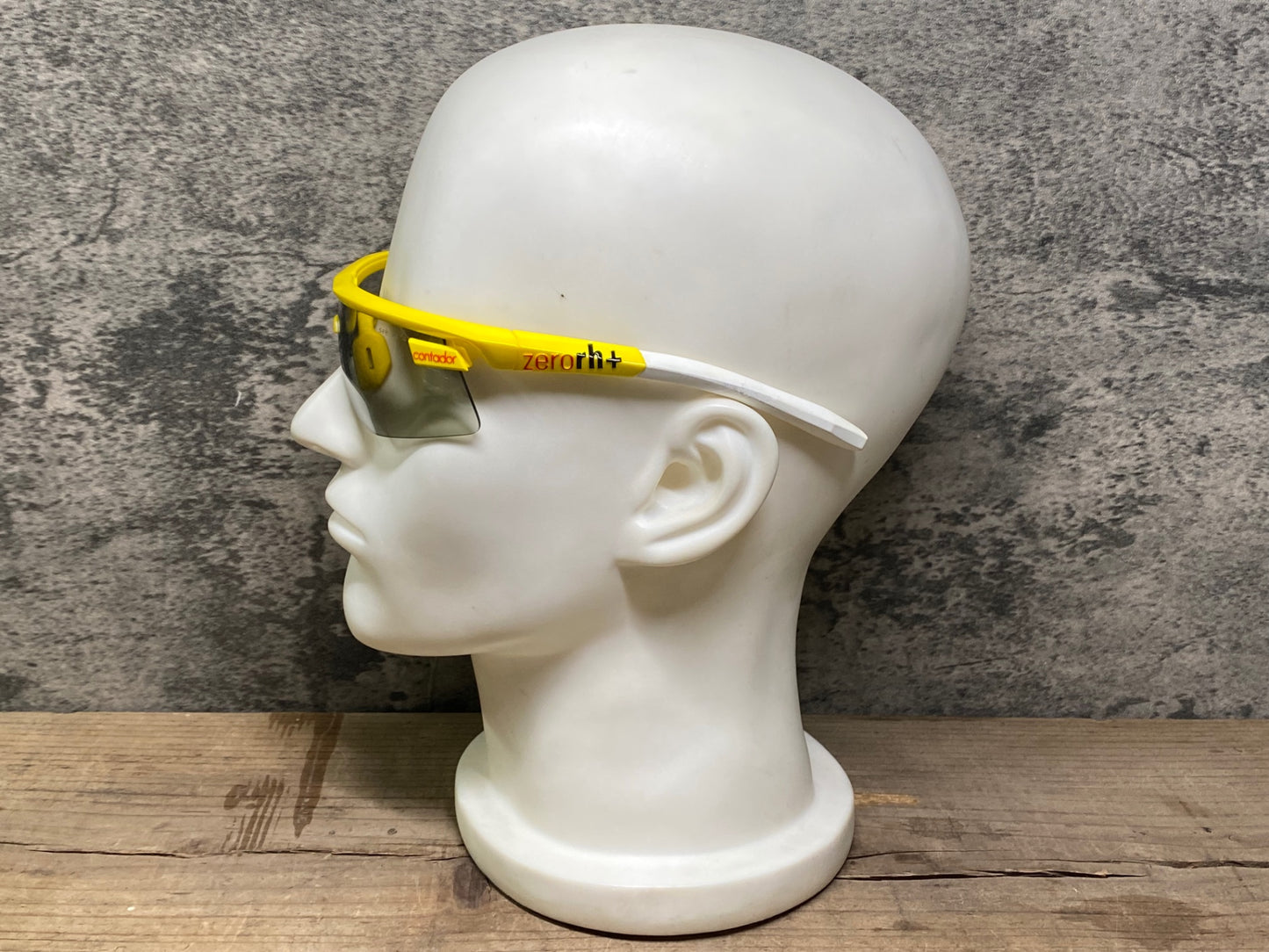 IQ322 ゼロアールエイチプラス zerorh+ コンタドール CONTADOR サングラス アイウェア 黄色 白