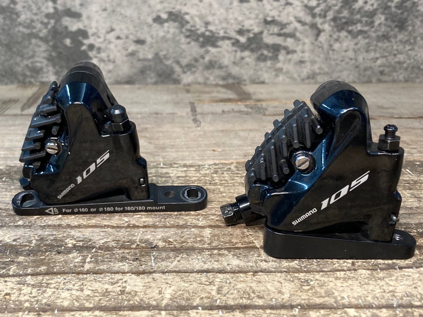 IU348 シマノ SHIMANO 105 BR-R7070 ディスクブレーキ キャリパー