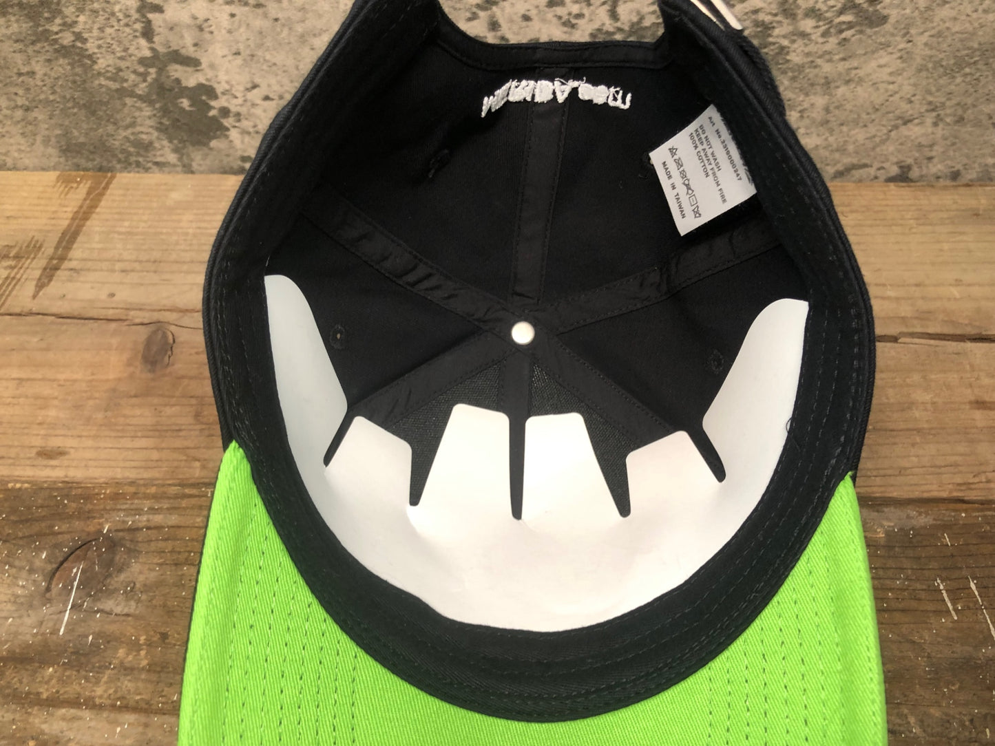 IQ206 メリダ MERIDA キャップ 黒