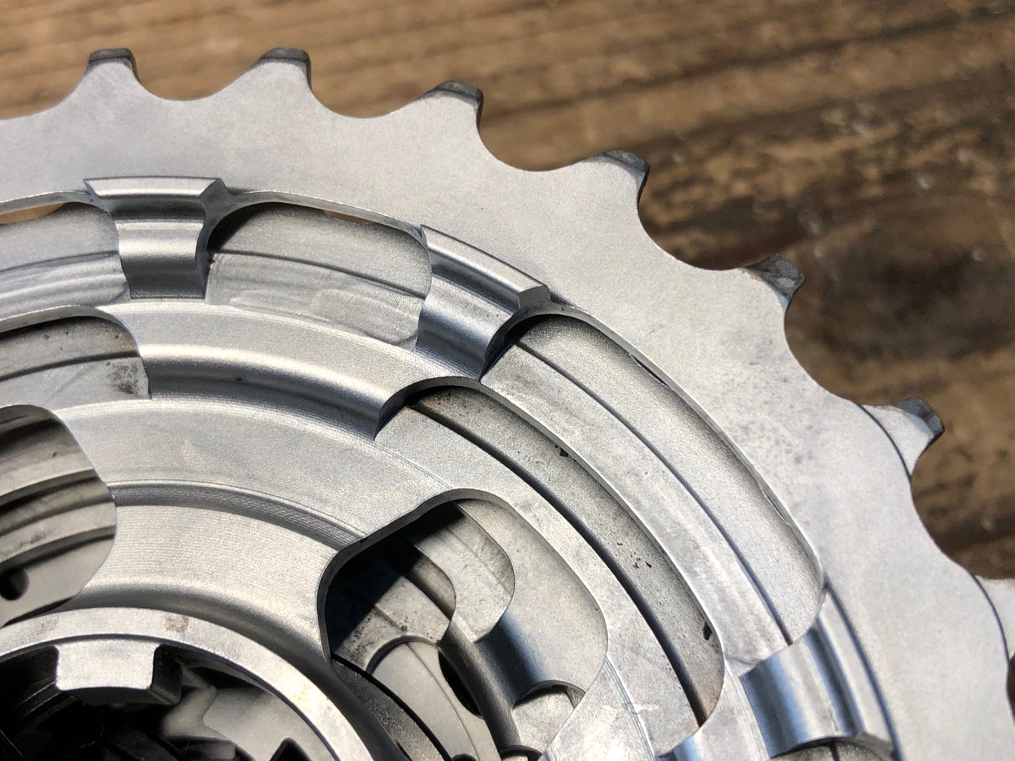 IM090 カンパニョーロ CAMPAGNOLO コーラス CHORUS CS201CH1219 スプロケット 12S 11-29T