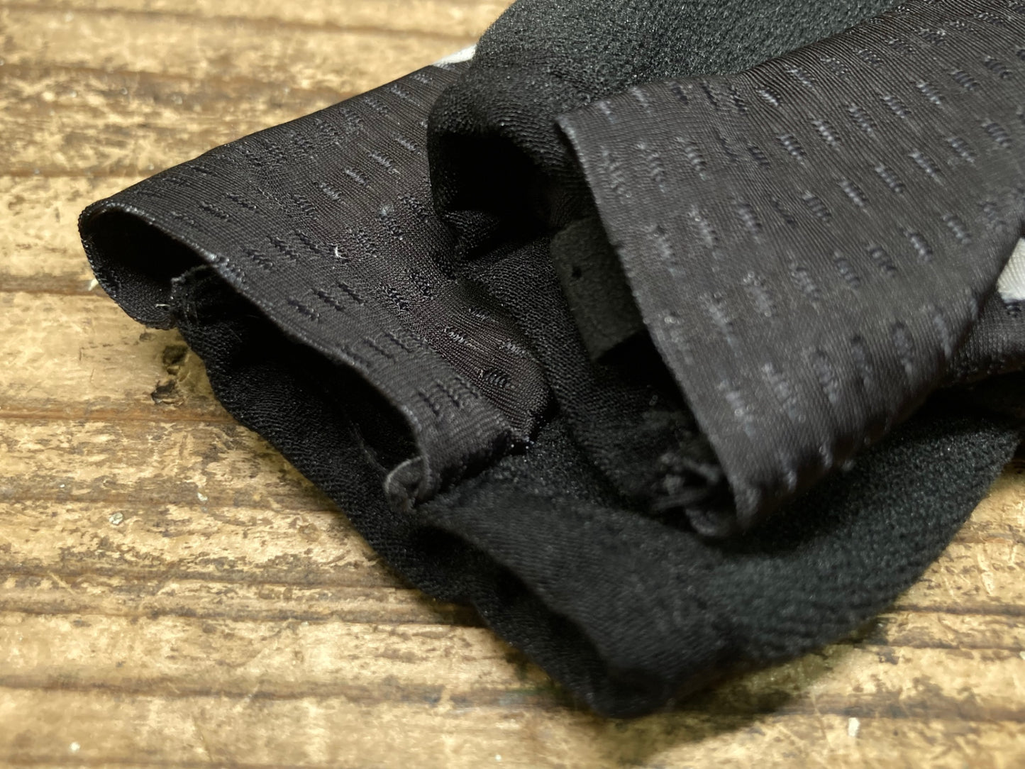 IY538 ポック poc 指切り サイクルグローブ 黒 S