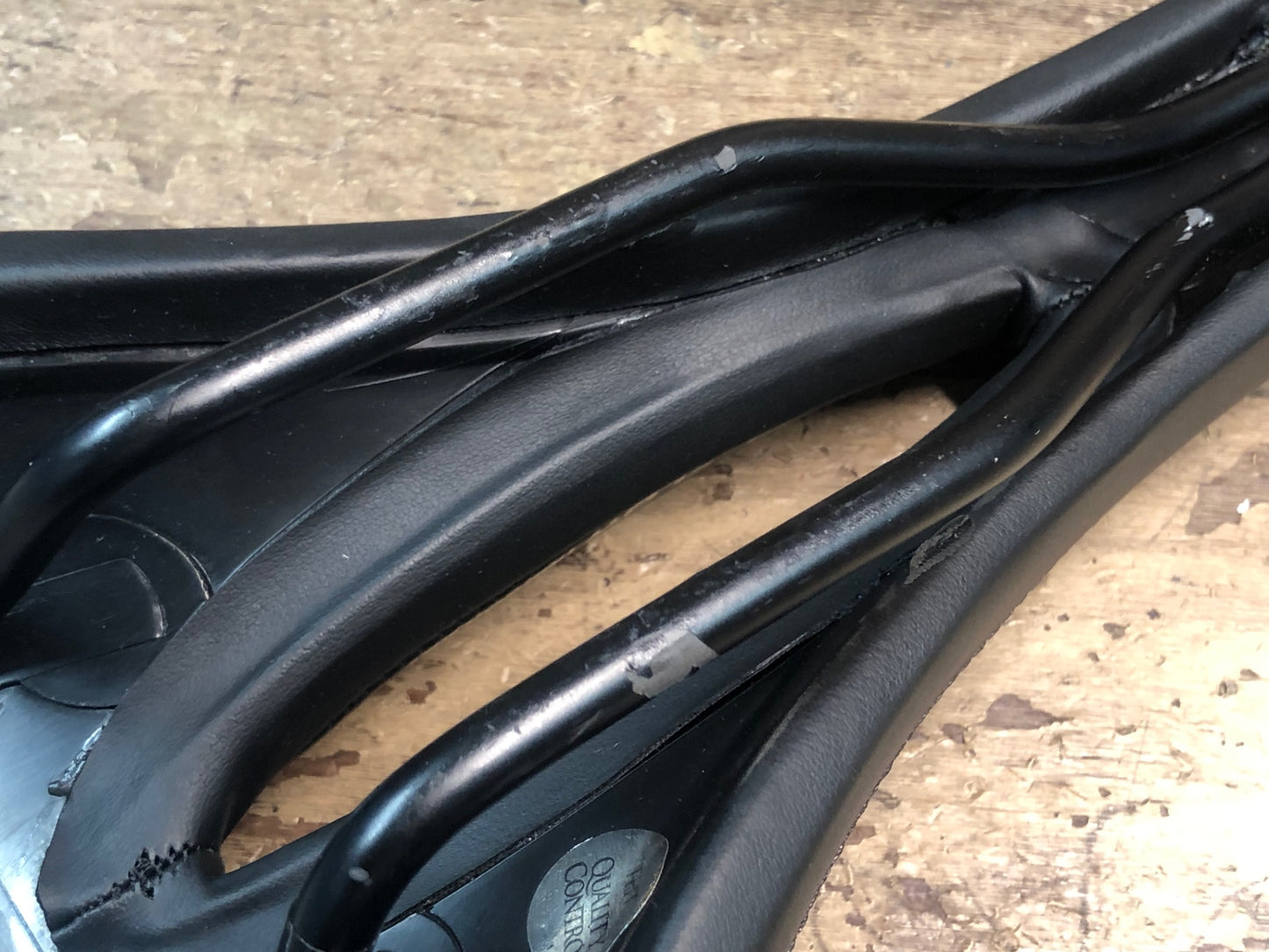 IN602 セライタリア selle italia Sport gel flow サドル 黒 FEC ALLOYレール