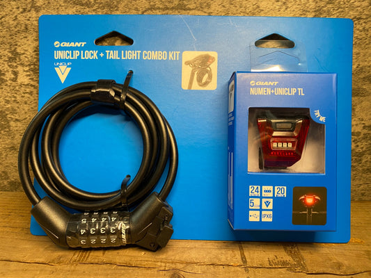 IV900 ジャイアント GIANT UNICLIP LOCK + TAIL LIGHT COMBO KIT