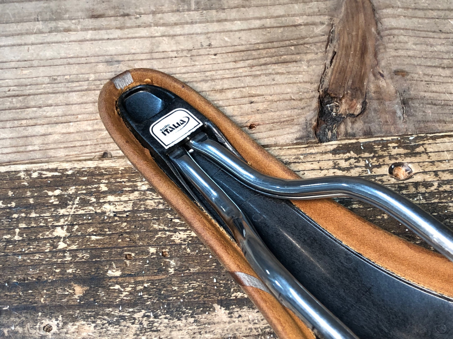 IW184 セライタリア selle ITALIA ヌバック SLR NUBUK S1 レザー サドル 茶 Ti316レール