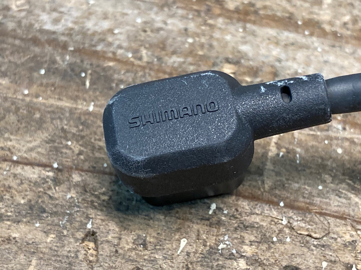 IQ094 シマノ SHIMANO EW-EC300 充電コネクター