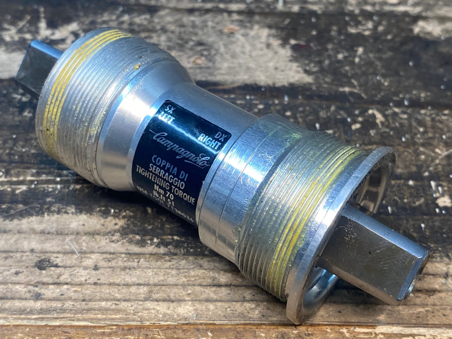 IW664 カンパニョーロ CAMPAGNOLO CHORUS ボトムブラケット BB JIS/BSA 102mm スクエアテーパー 未使用