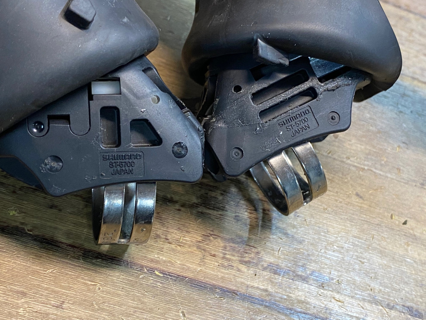 IX770 シマノ SHIMANO 105 ST-5700 STIレバー 2x10S