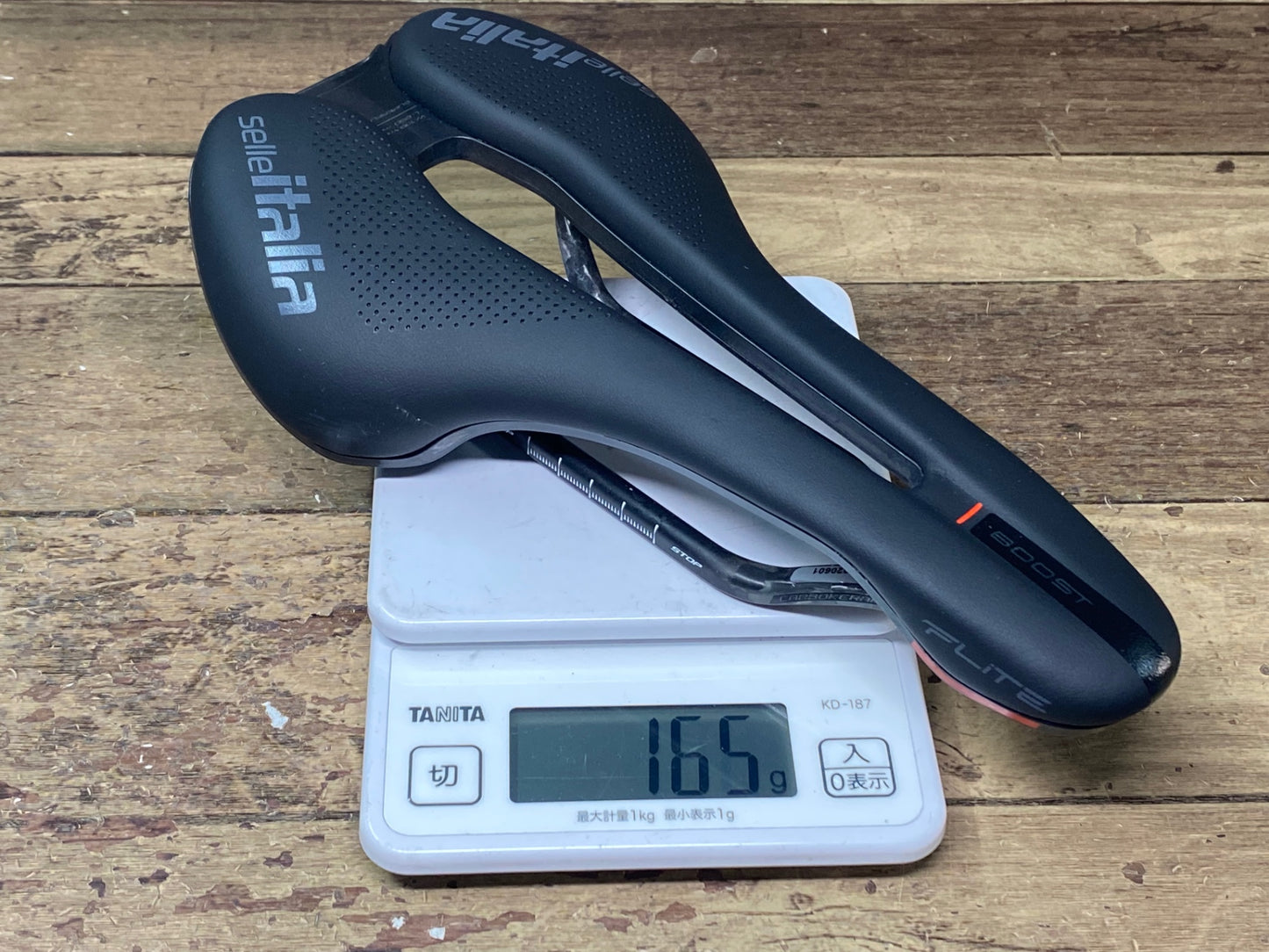 IE939 未使用 セッレイタリア Selle Italia フライト FLITE BOOST KIT CARBONIO SUPERFLOW サドル カーボンレール 黒