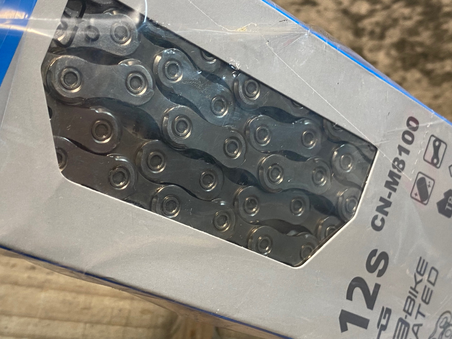 IO417 シマノ SHIMANO CN-M8100 クイックリンク チェーン 12S 126L