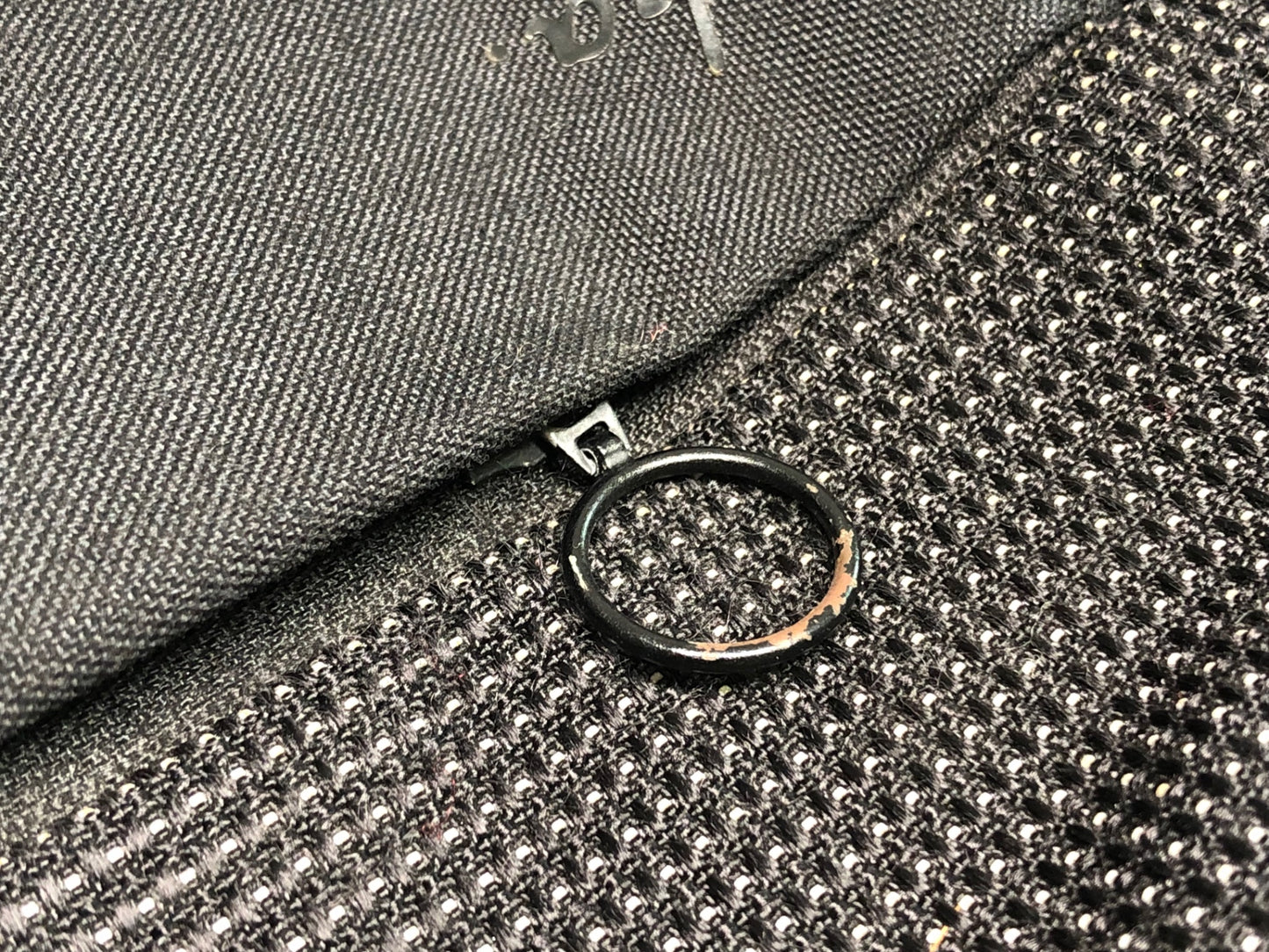 IS766 ラファ Rapha リュック バックパック 黒 黄ばみ 日焼け