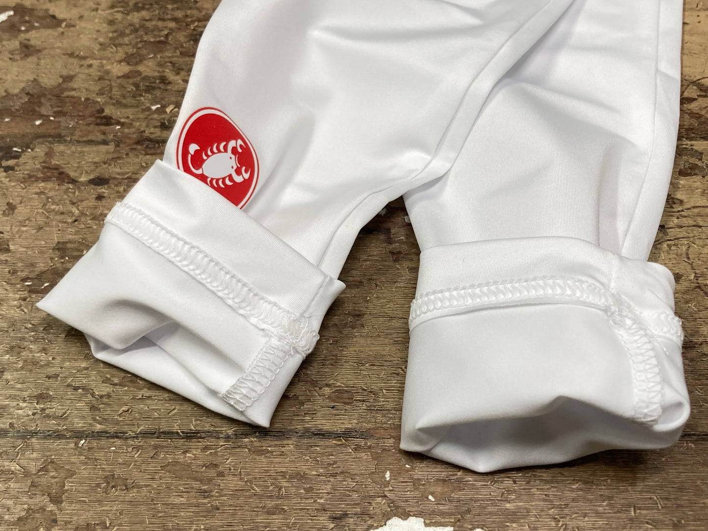 IL285 カステリ CASTELLI UPF 50 + LIGHT ARM SLEEVES アームカバー 白 S