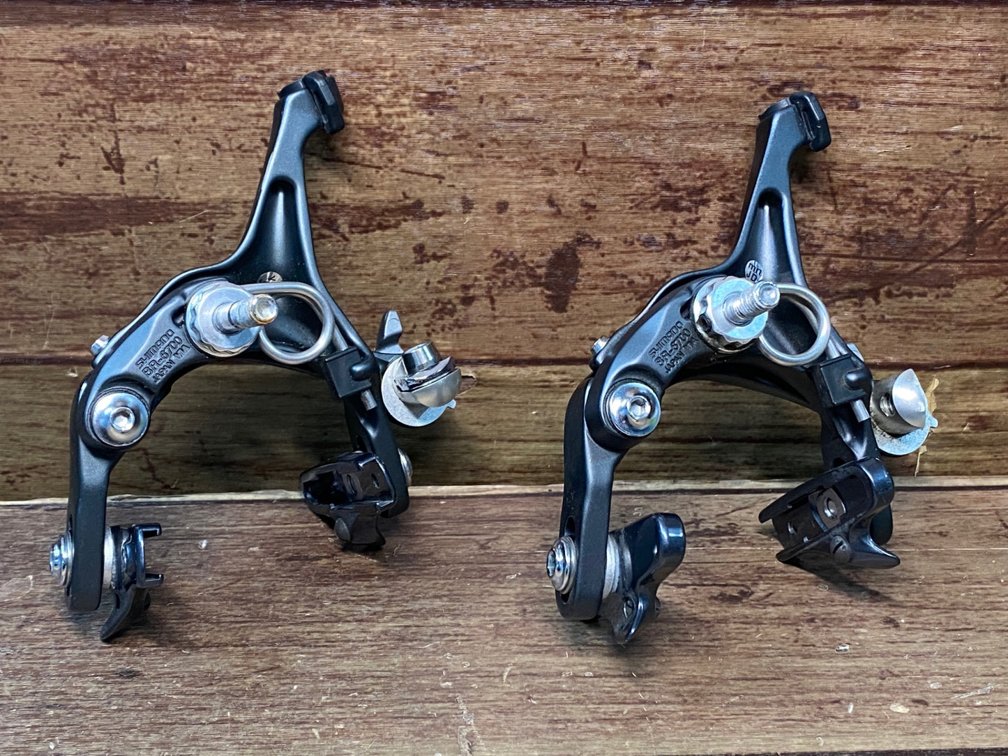 IC816 シマノ SHIMANO アルテグラ ULTEGRA BR-6700 ブレーキキャリパー 前後セット ※ワイヤー固定板ボルト欠品