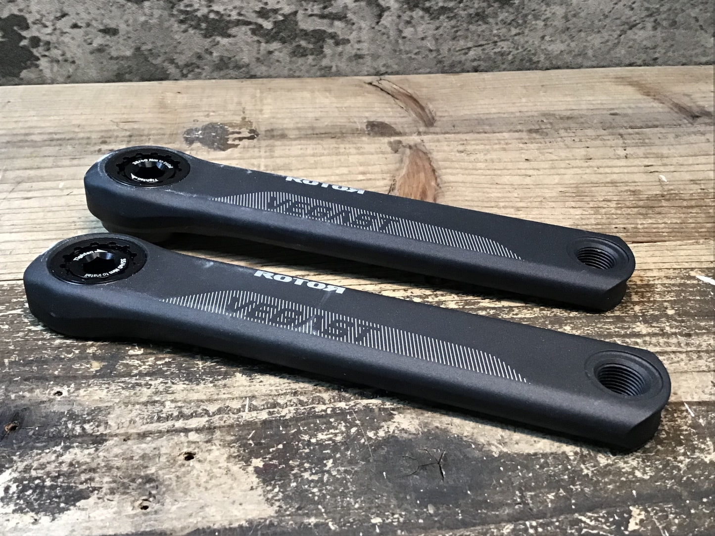 JA863 ローター ROTOR VEGAST CRANKS クランク アーム 172.5mm