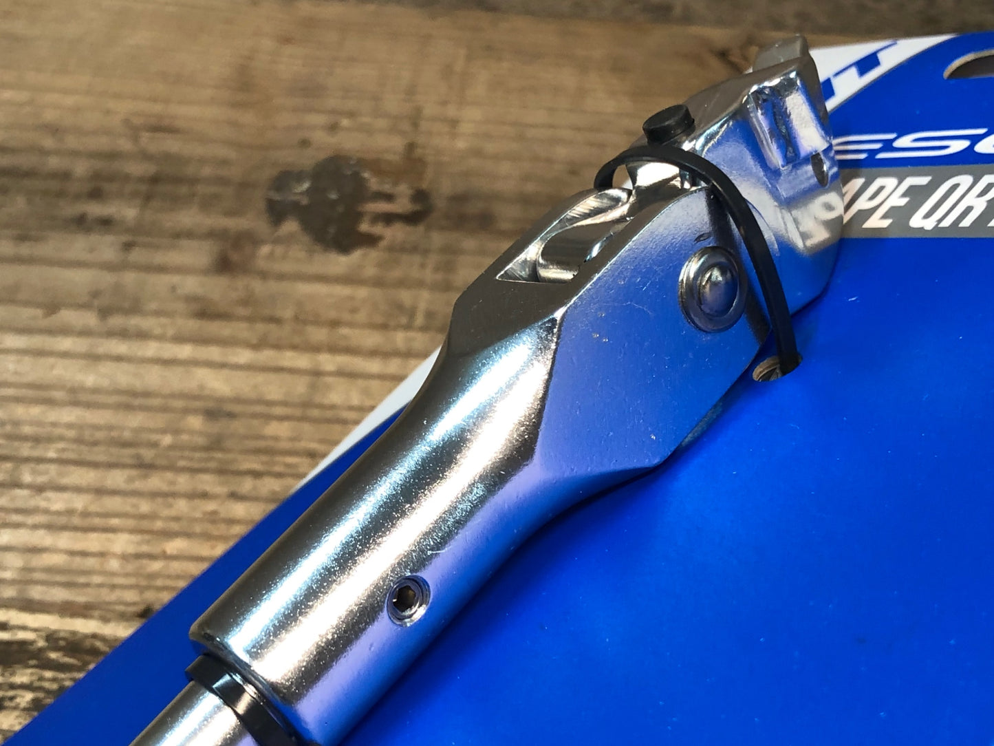 IV816 ジャイアント GIANT ESCAPE QR KICKSTAND スタンド