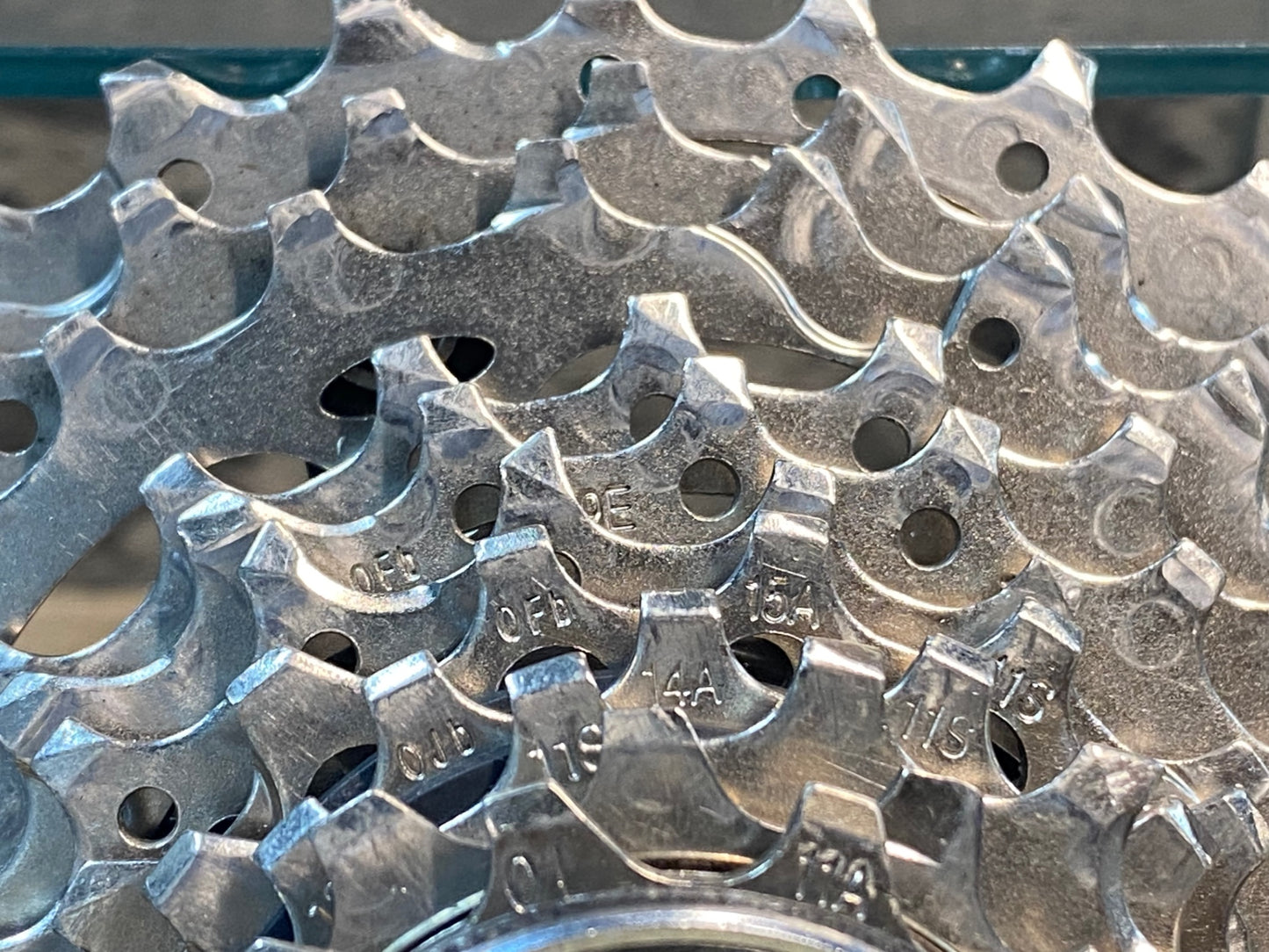 IO220 シマノ SHIMANO 105 CS-5800 スプロケット 11S 11-28T