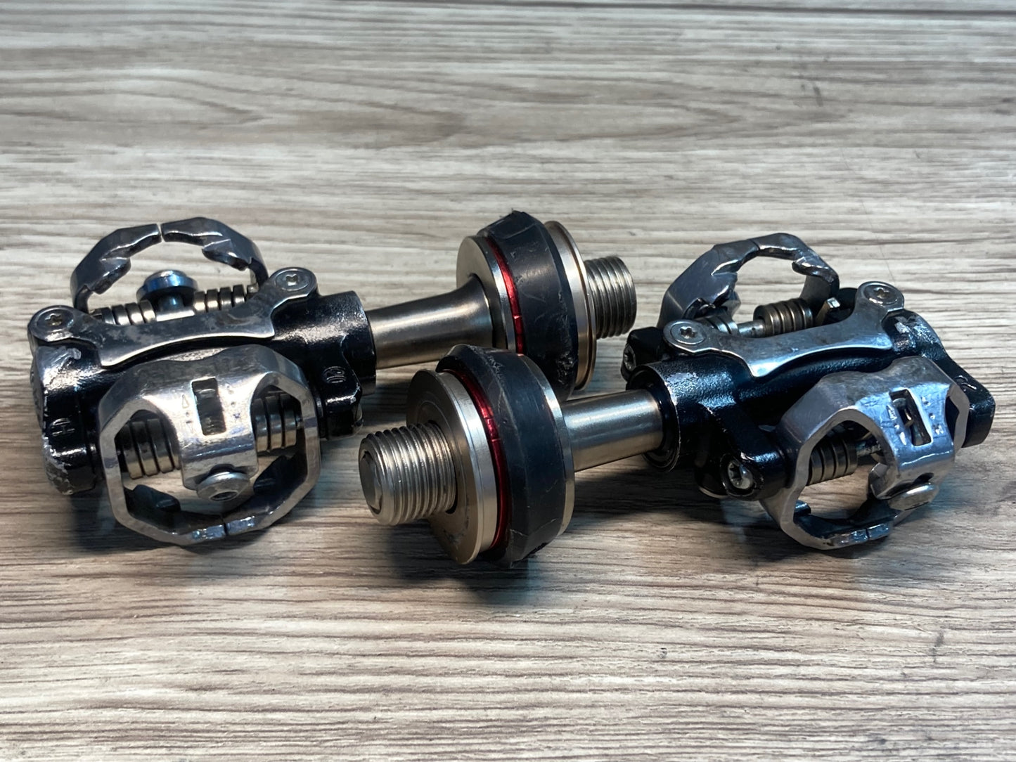 IX204 ウェルゴ WELLGO QRD W01 ビンディングペダル ※ガリ傷、汚れ