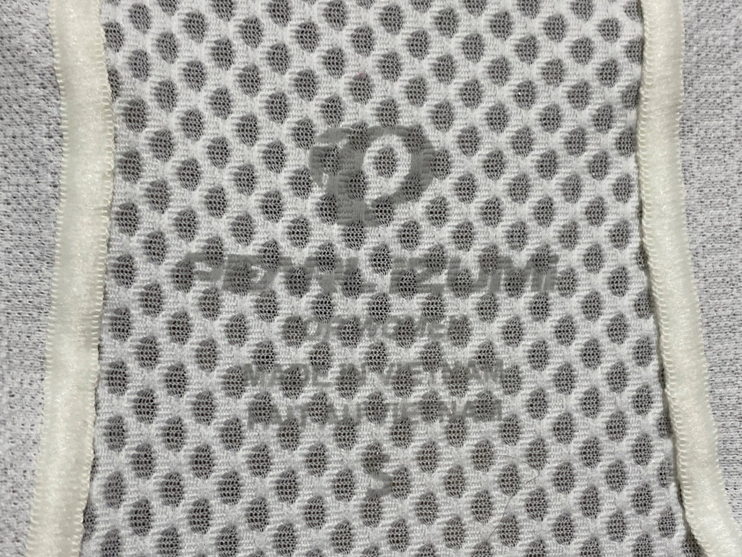 IS749 パールイズミ PEARL iZUMi ノースリーブ ベースレイヤー 白 S