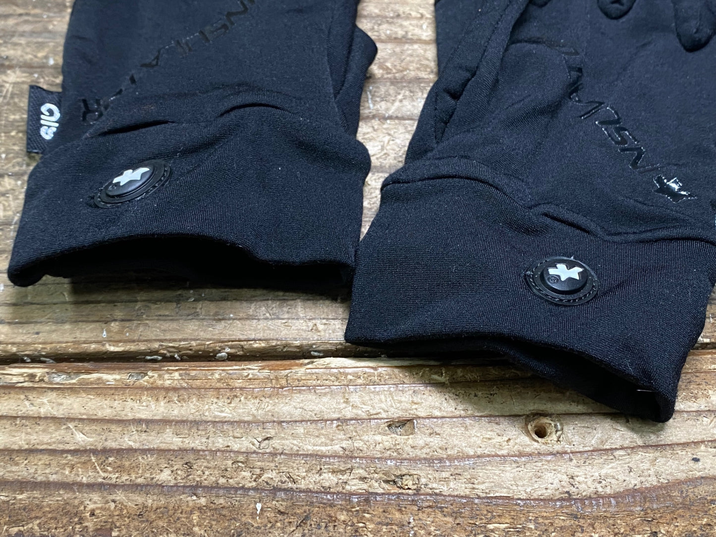 IU306 アソス Assos 裏起毛 長指 サイクルグローブ 黒 M