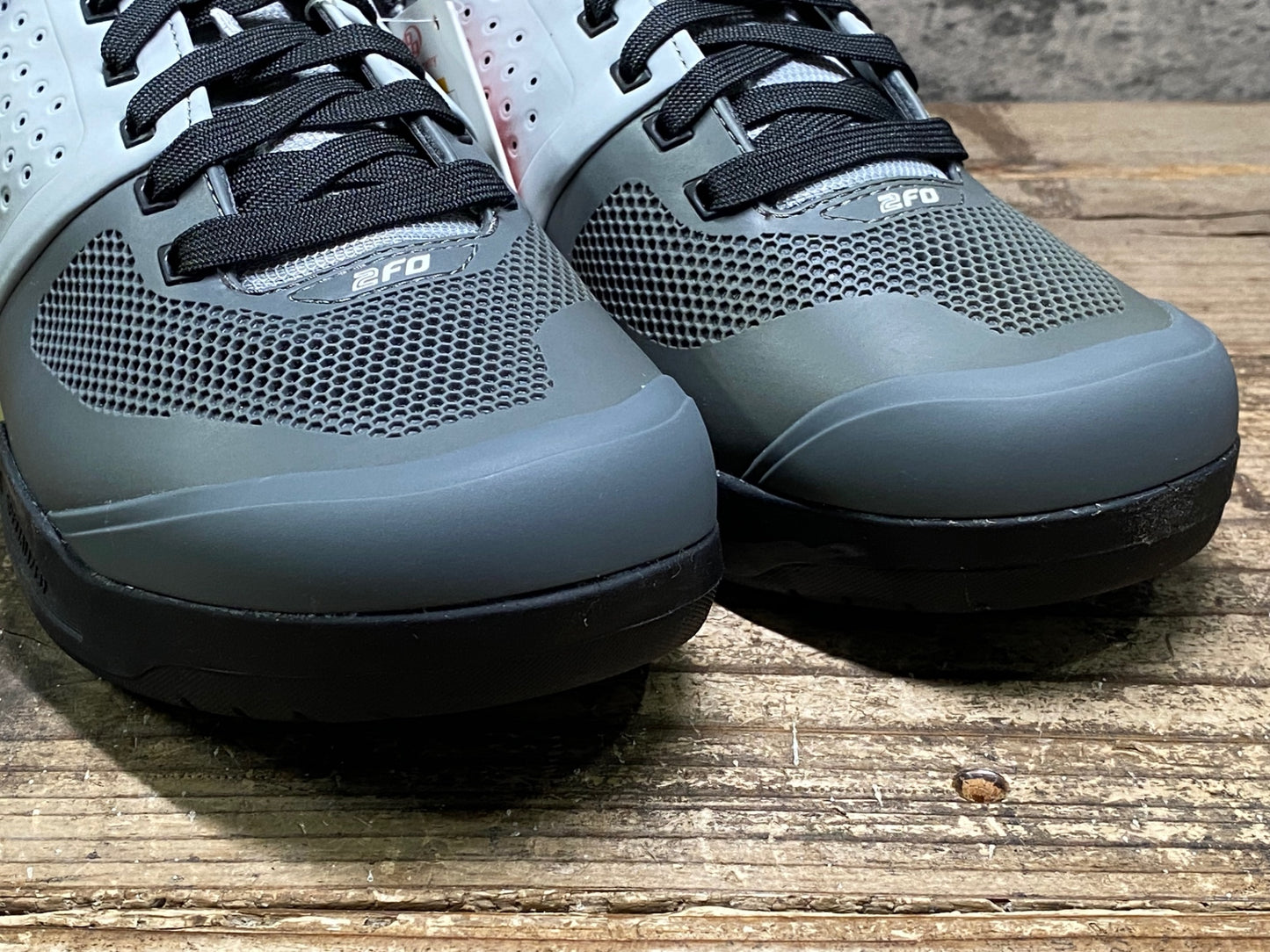 IW403 スペシャライズド SPECIALIZED 2FO Flat フラット シューズ グレー EU42