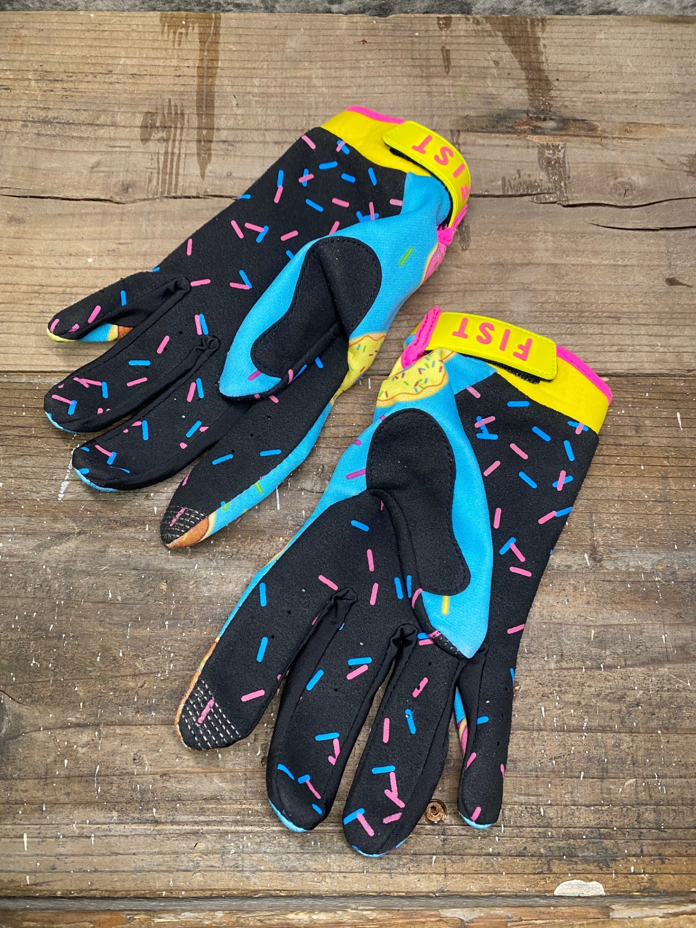 IO861 フィストハンドウェア FIST HANDWEAR 長指 グローブ 水 ドーナッツ L