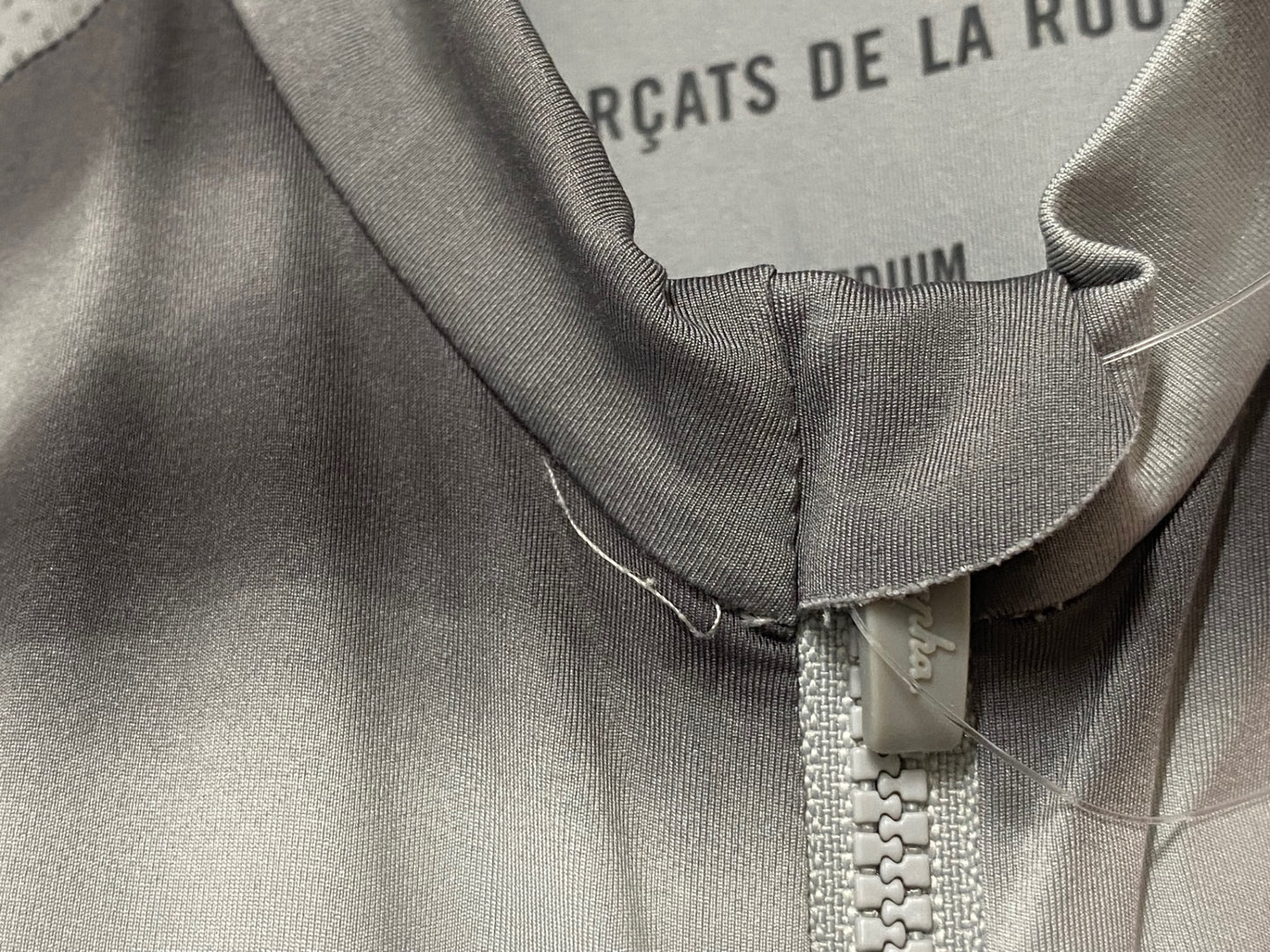 JC605 ラファ Rapha PRO TEAM CRIT AEROTEAM 半袖 ワンピース グレー M