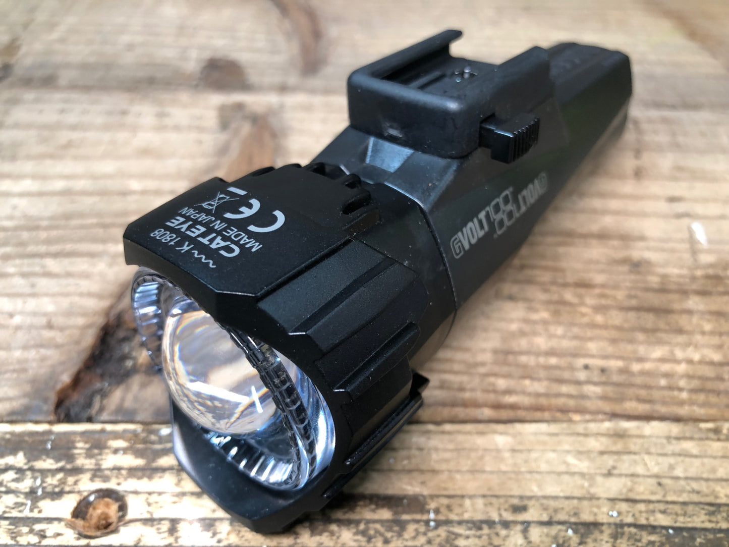 IW902 キャットアイ CATEYE GVOLT100 フロントライト ※点灯確認済み