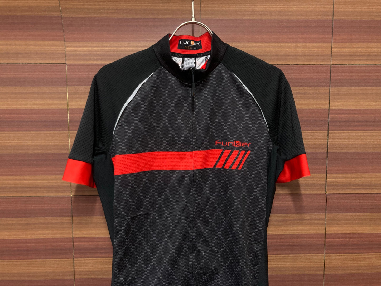 IU826 ファンキアー Fankier 半袖 サイクルジャージ 黒赤 M