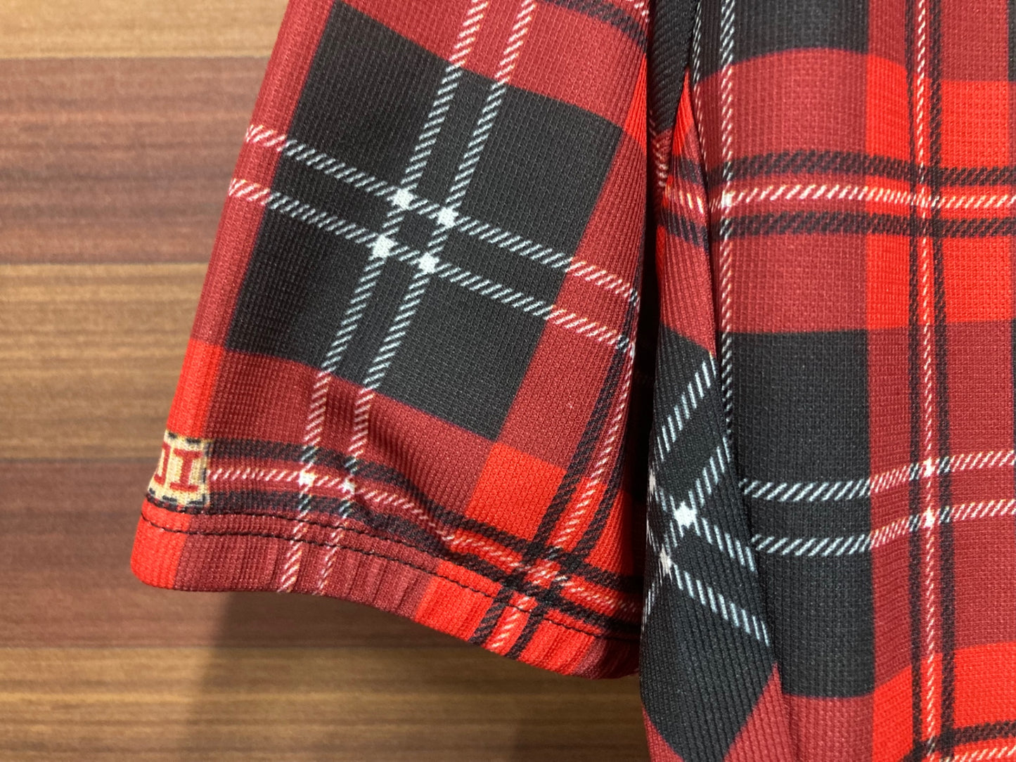 IQ443 スゴイ SUGOi 半袖 サイクルジャージ 赤黒チェック Mサイズ