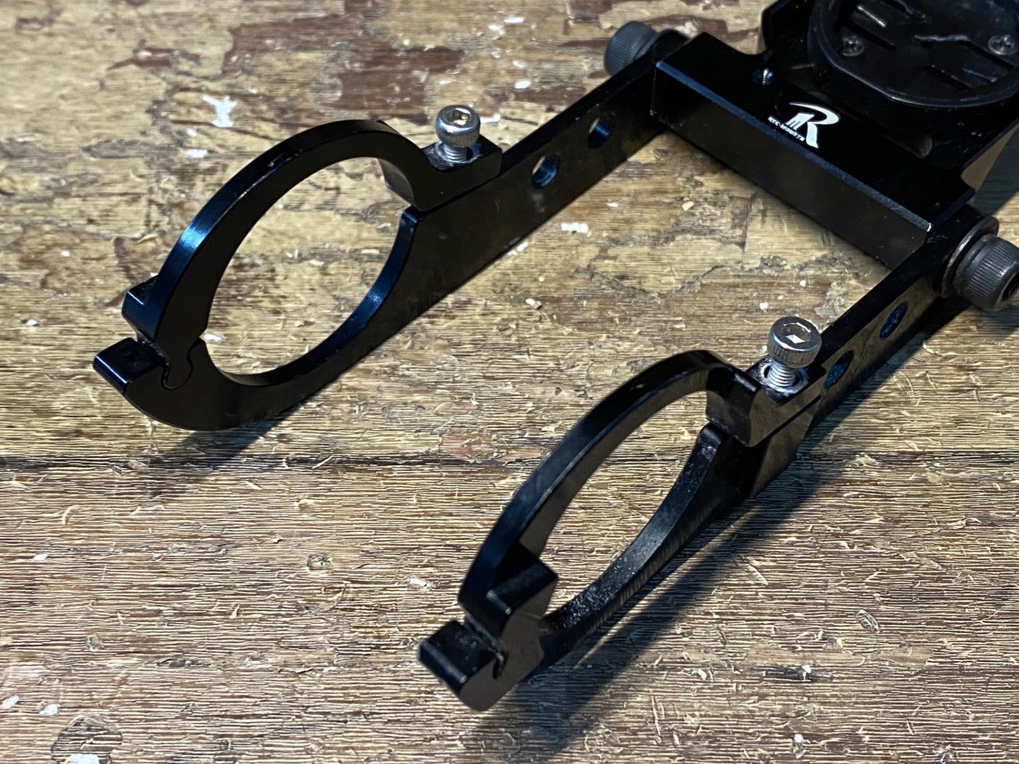 IB009 レックマウント REC-MOUNTS 両持ち ナロータイプ Garmin対応