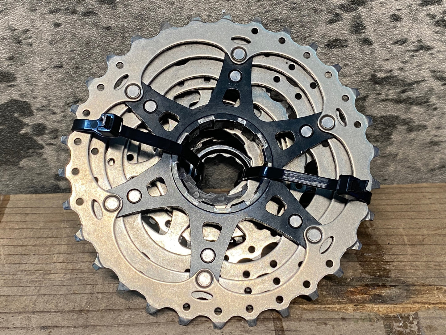IS792 シマノ SHIMANO 105 CS-R7000 スプロケット 11-30T 11s